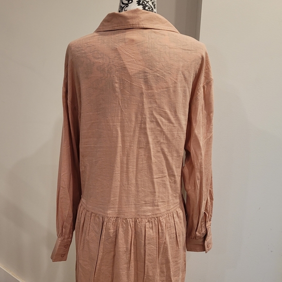 Dusty Pink Collared Shift Dress - Picture 3 of 3